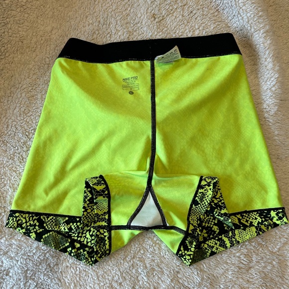 Nike dry fit shorts - Picture 5 of 5